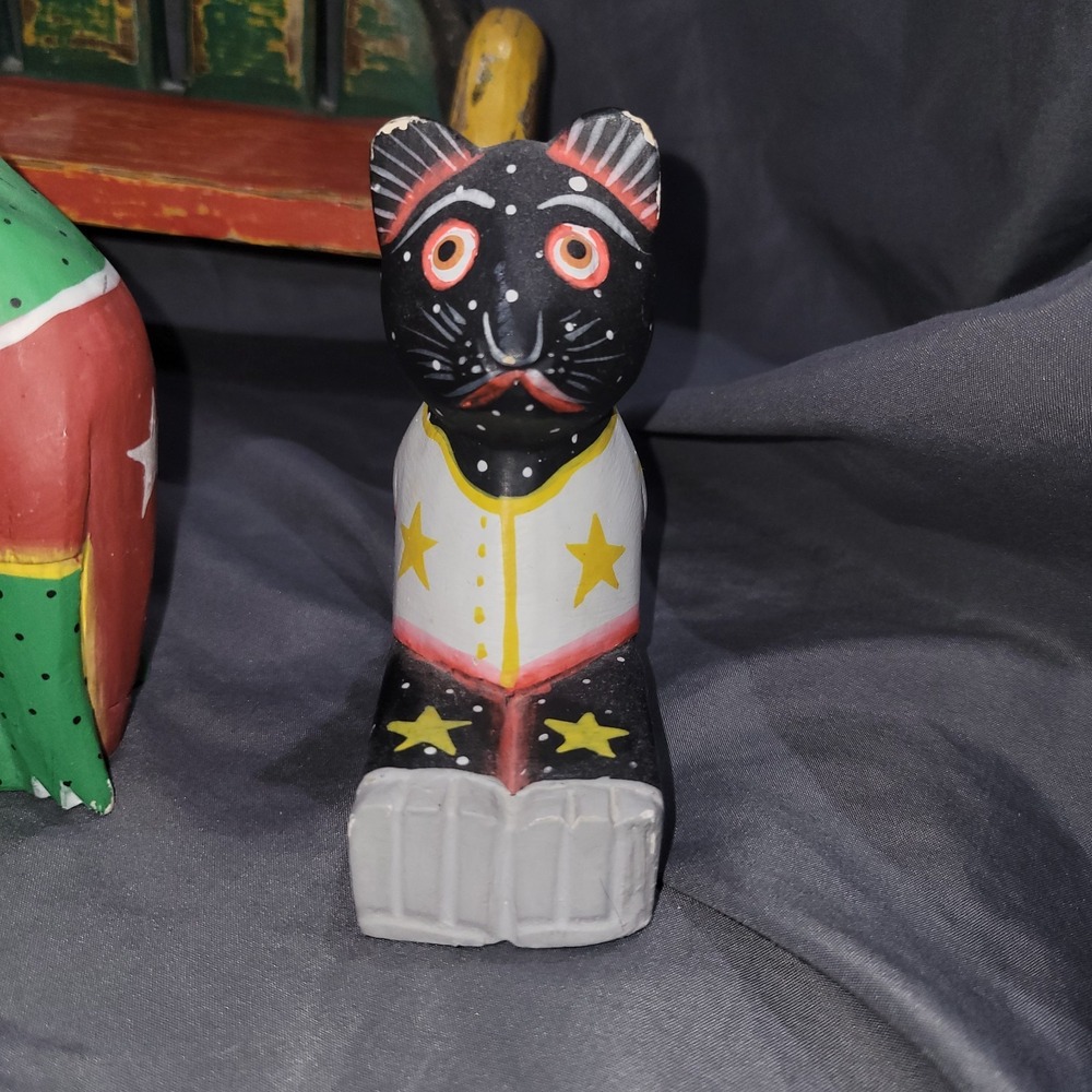 Vtg Hand Carved Folk Art Hand Painted Frog Cat Chicken Sat On A Bench Wooden - Picture 9 of 16